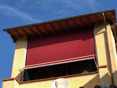 tenda per finestra a caduta a Firenze