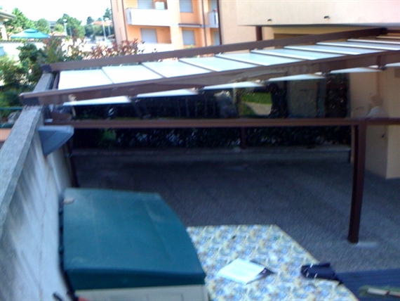 pergola da sole installata a monza